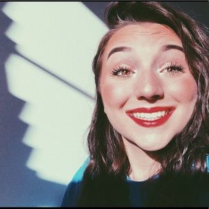 Meet your Posher, Jacqueline